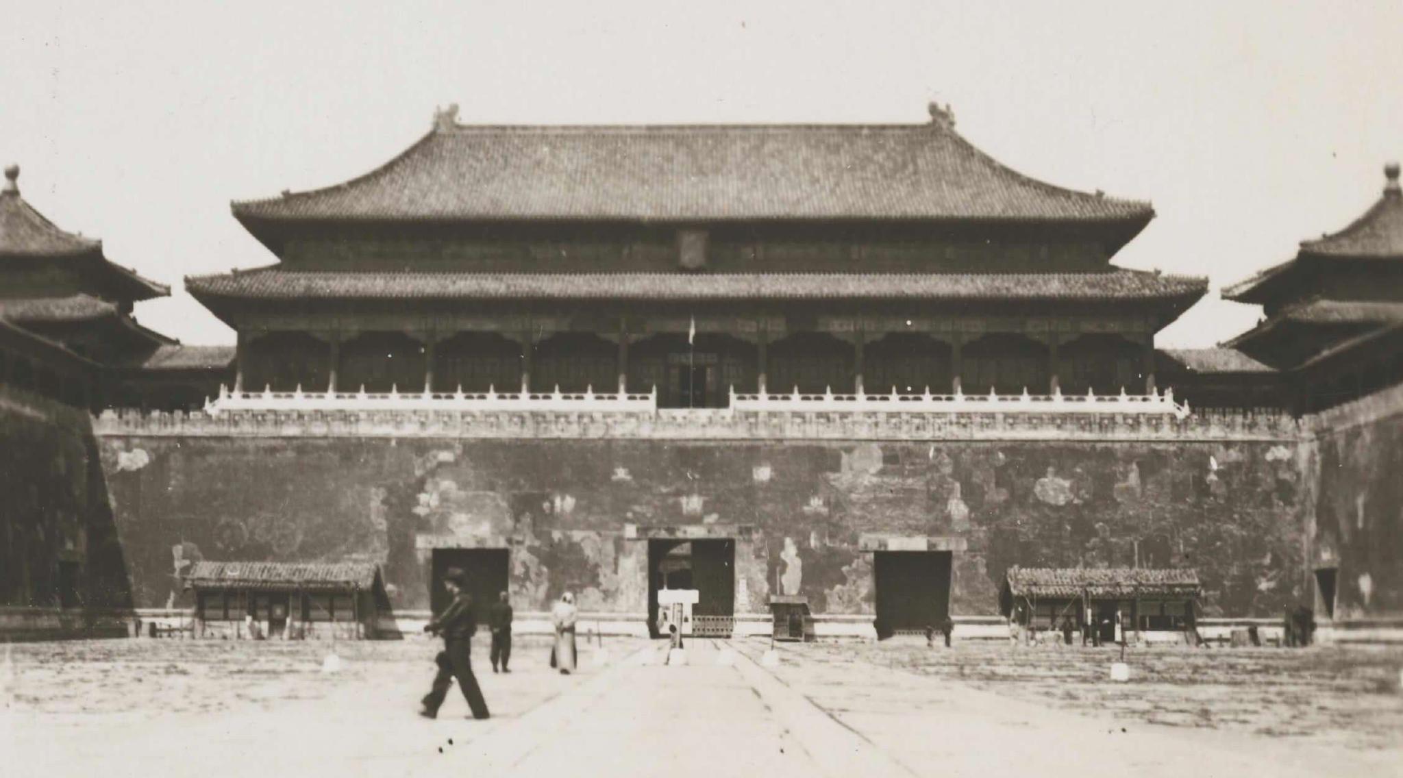 北京解放前老照片:图8是梁思成最喜爱的牌楼,图10光绪被囚禁处