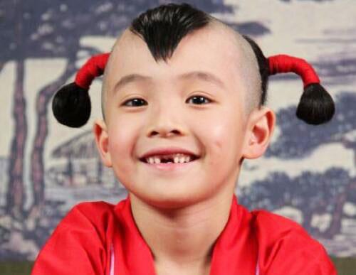 4个版本红孩儿第一位最雷人第三位最萌但他才是经典的