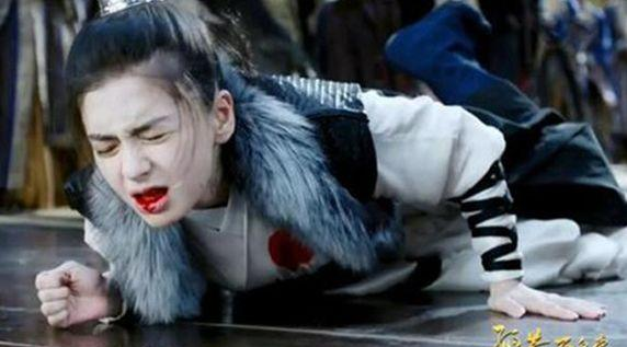 古装美人受伤热巴太虐,李沁让人揪心,baby拍成了恐怖片!