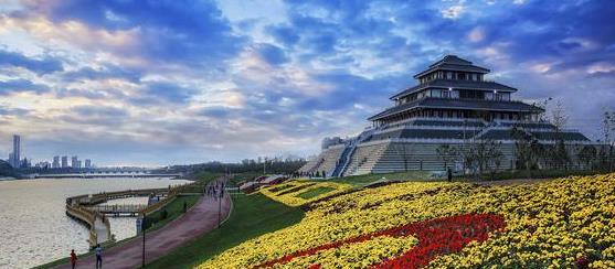 纣王为讨妲己欢心建造堪比摘星楼的鹿台那鹿台到底有多高