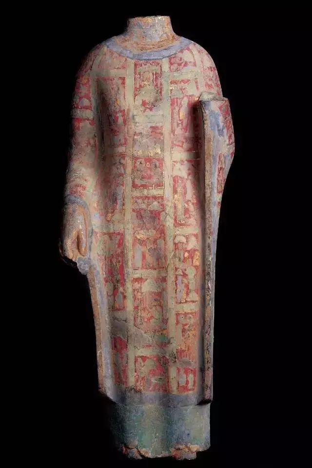 震旦博物馆藏北齐彩绘石雕卢舍那法界人中像