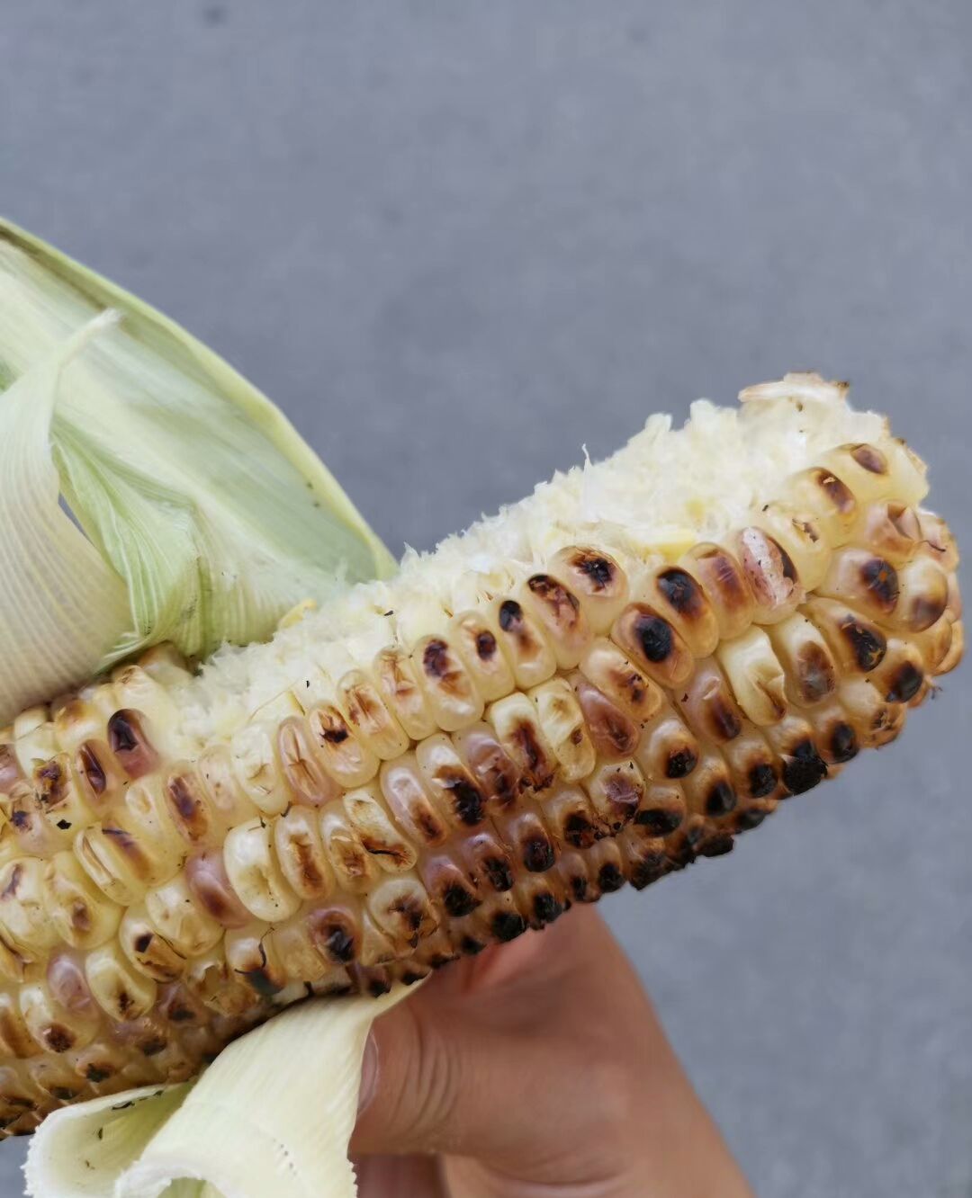 蝲蛄豆腐，糖拌草莓
