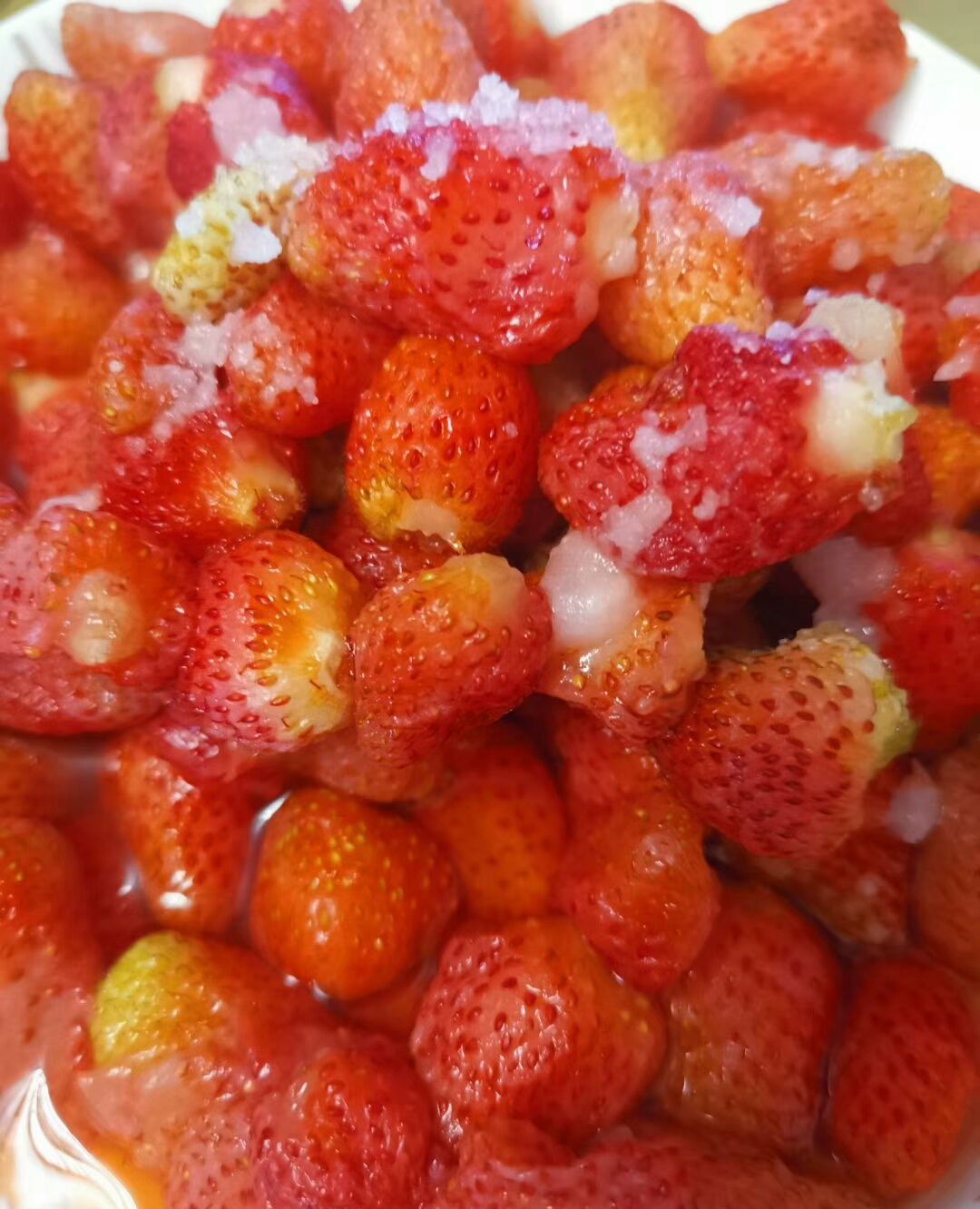 蝲蛄豆腐糖拌草莓