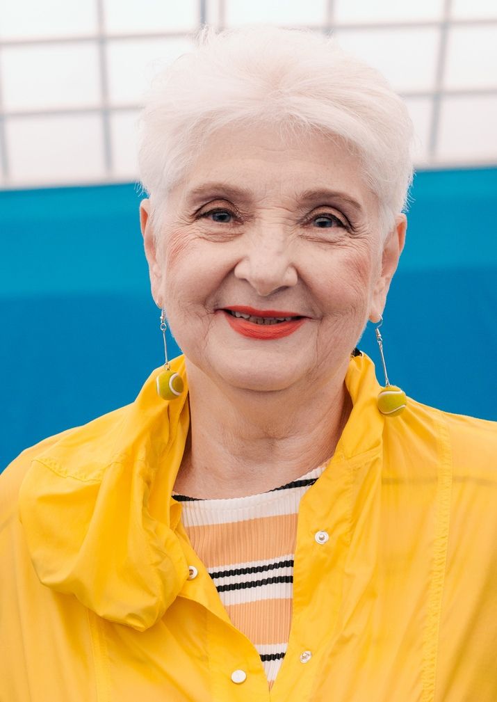 俄罗斯最潮奶奶80岁的身体20岁的少女心