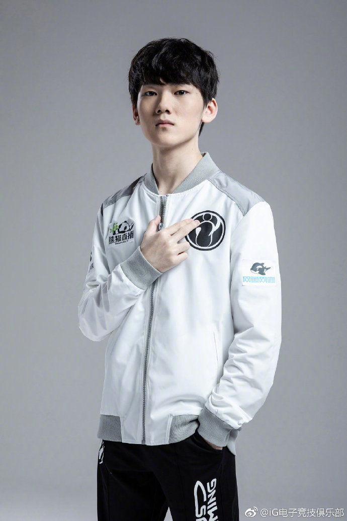 ig战队春季赛定妆照终于曝光!jkl真的可以男模出道了!