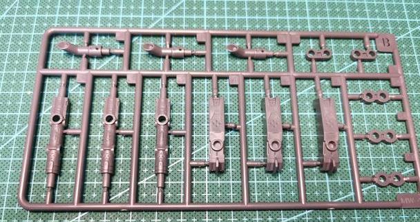 稍微有些意义不明的排气结构形态虽然写作ex加农炮,但是作为一个熟练