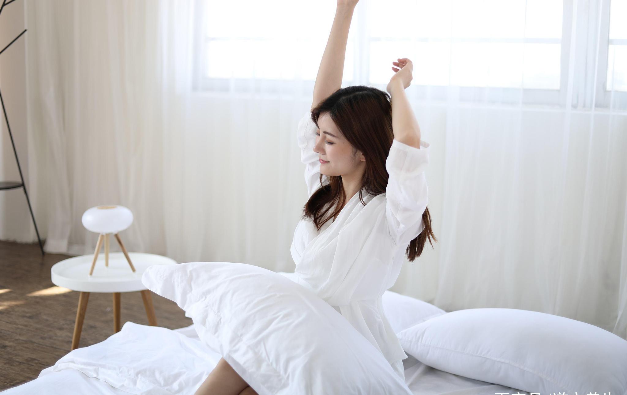 一日之计在于晨,那么早晨起床做哪些事最养生呢?__财经头条