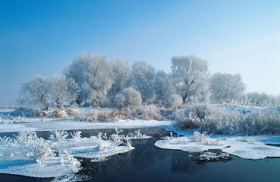吉林省雾凇岛冬季呈现出现出来的景色让摄影师心生向往