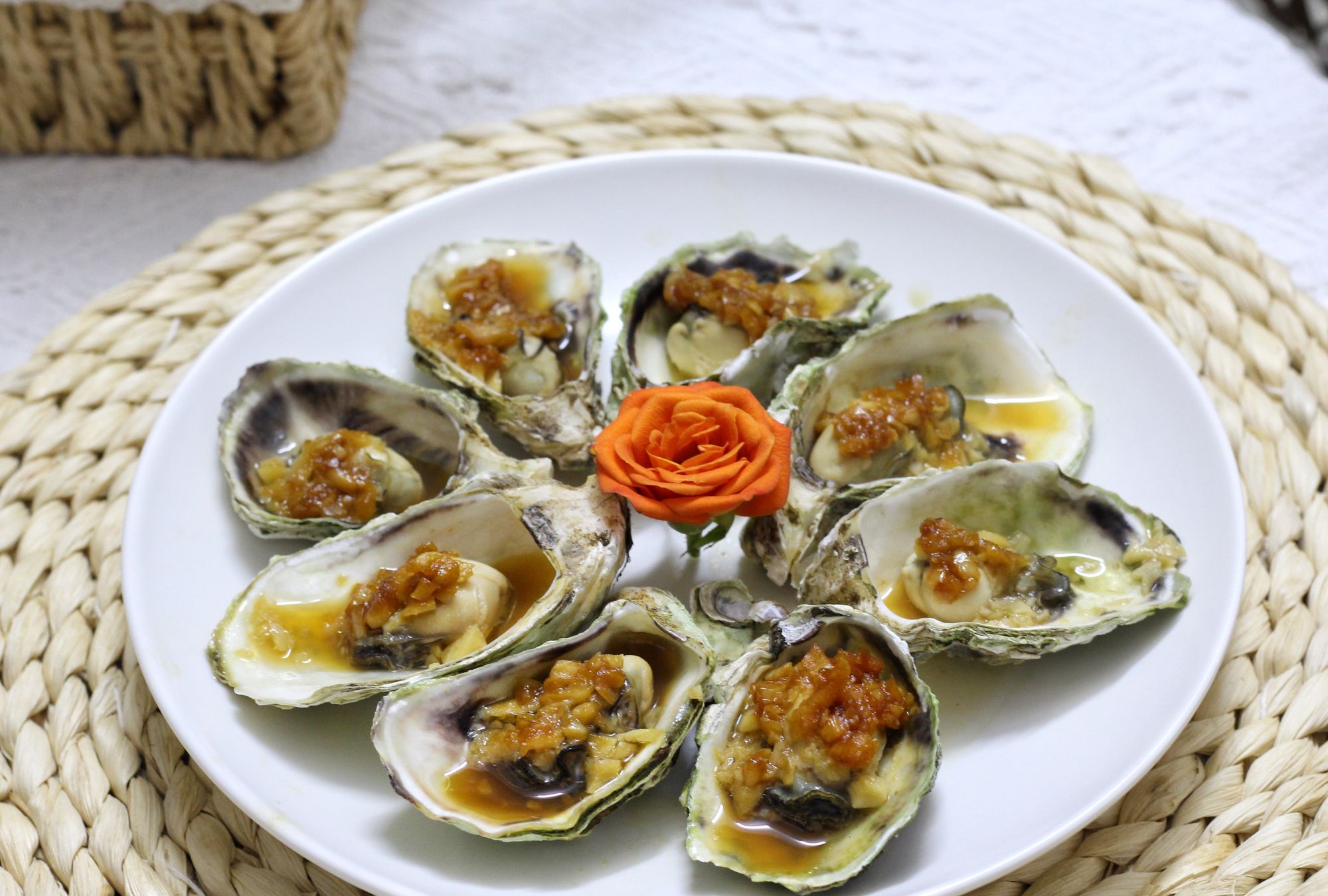蒜蓉蒸生蚝,原汁原味,最简单的做法