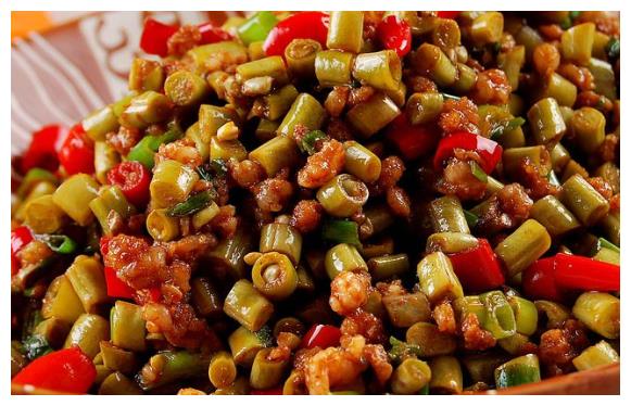 肉末豆角新做法:开胃下饭,经济实惠,老少皆宜的美味家常菜!