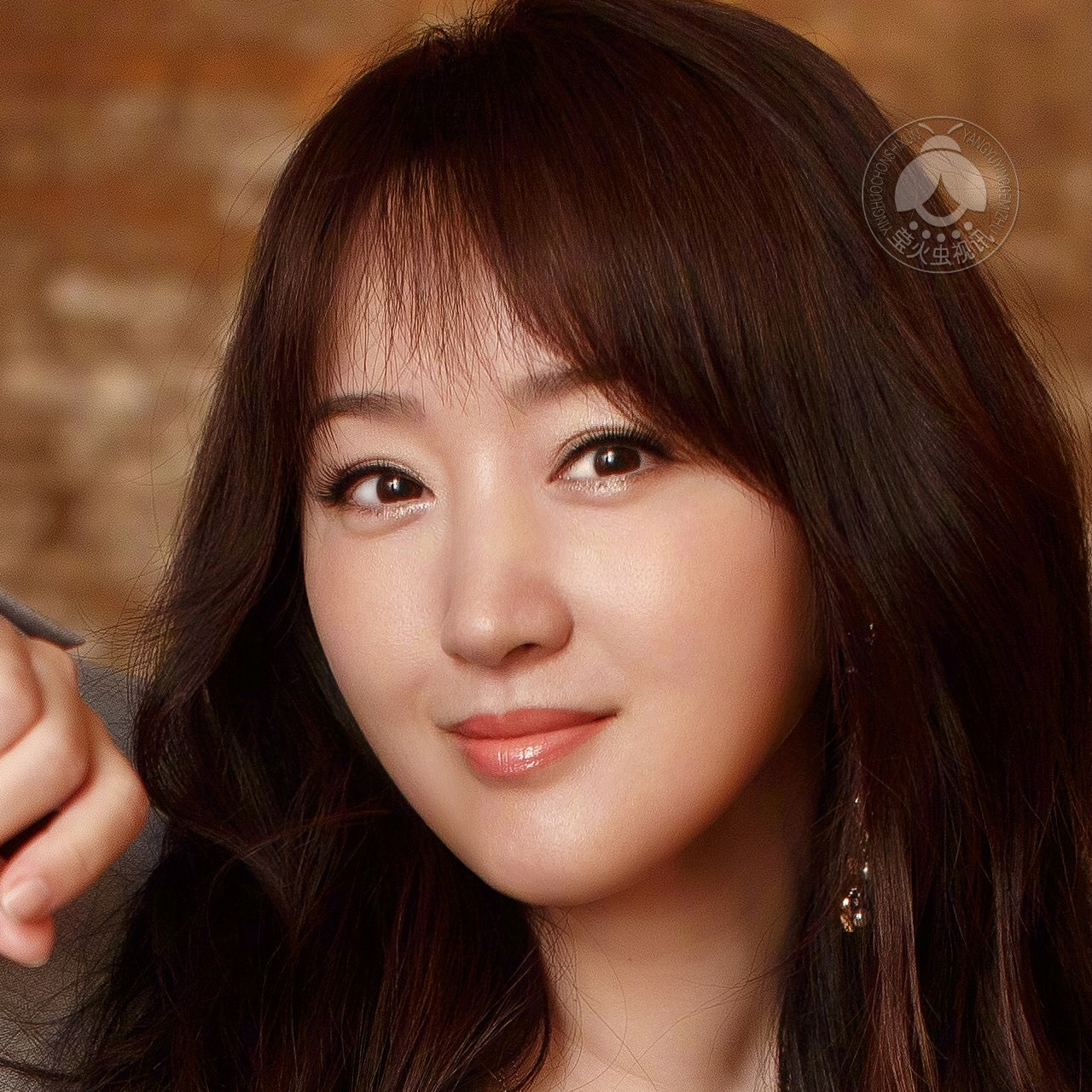 杨钰莹一组无修图高清面部特写,请睁大你的钛合金双眼,来找茬吧