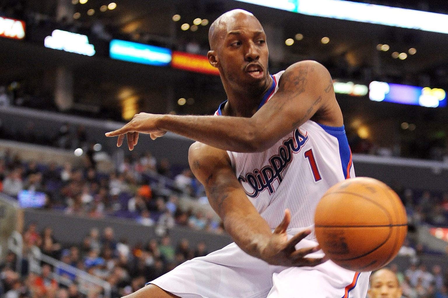 比卢普斯:即使快船下赛季82胜不败夺冠,la也还是湖人的地盘!