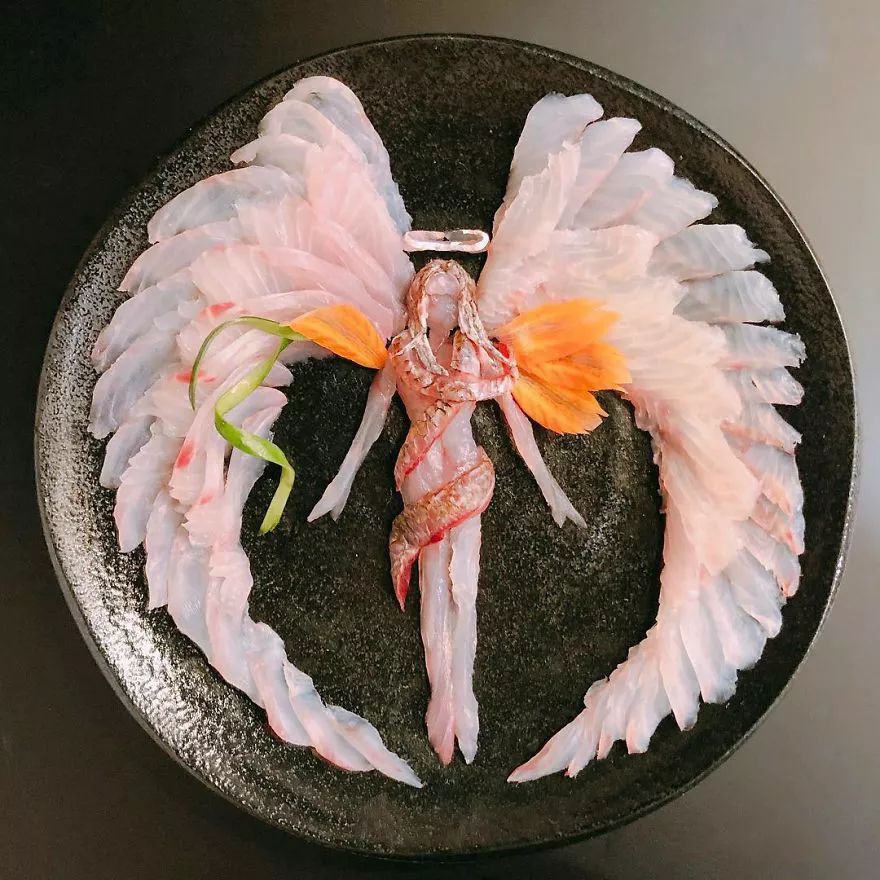 艺术家将生鱼片摆盘摆成了艺术品