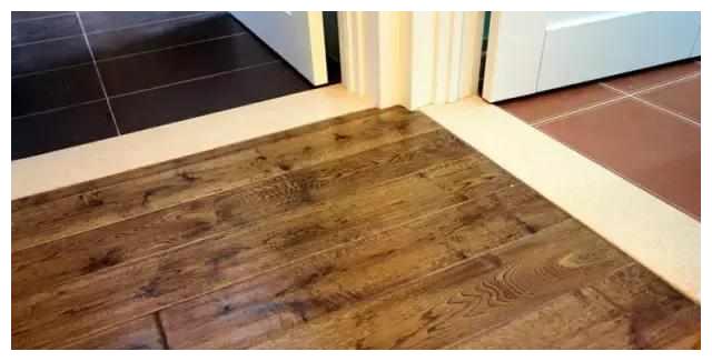 家庭装修有必要装过门石吗？听了教师傅一番话才晓得我家装错了