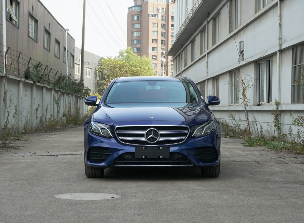 图解2020款奔驰e 300 l运动时尚型,能否让人满意