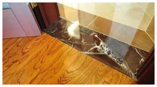 家庭装修有必要装过门石吗？听了教师傅一番话才晓得我家装错了