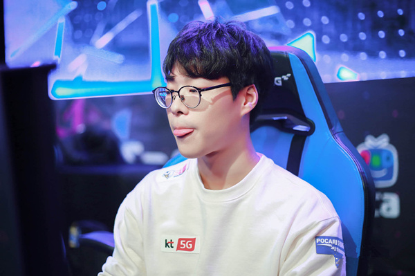 faker不如小花生帅气而smeb胖成油腻大叔lck最帅的是他