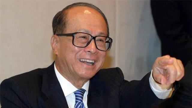 李嘉诚创业哪里来的钱?原来他的老丈人是钟表