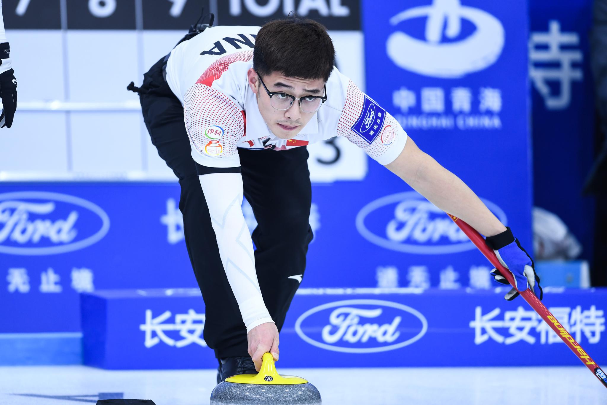冰壶——青海国际精英赛:中国男队胜俄罗斯男队_高清图集_新浪网