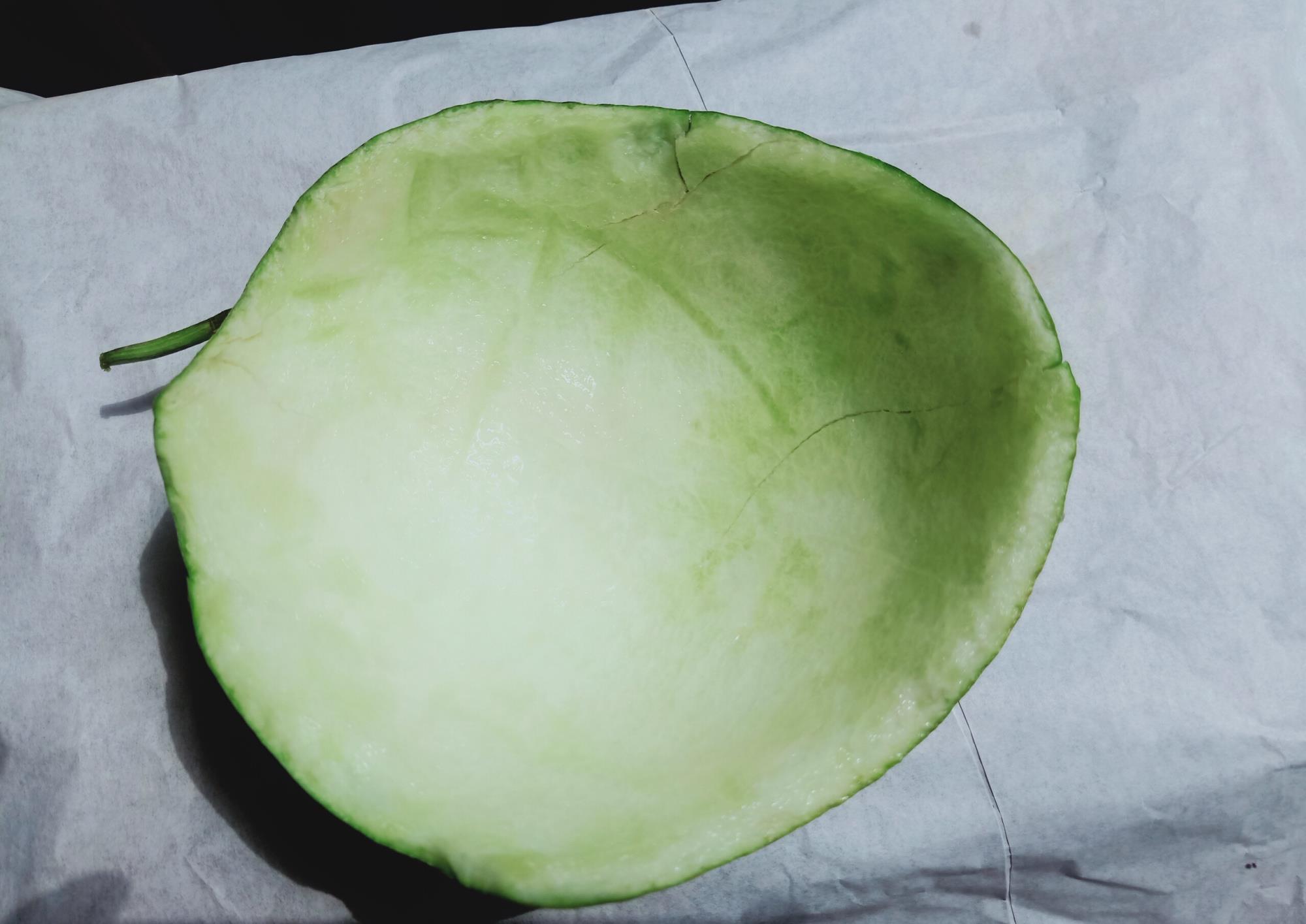 翠衣西瓜皮的新吃法,简单易做,脆嫩爽口,既下饭又养颜