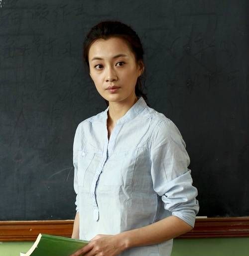 外形够漂亮模样够新鲜的徐梵溪蕴含着令人陶醉的魅力