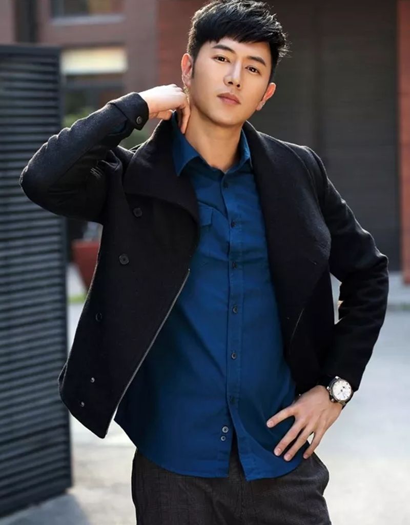 曾被赞颜值最高小生,陈键锋如今却判若两人认不出,被嘲胖成球!