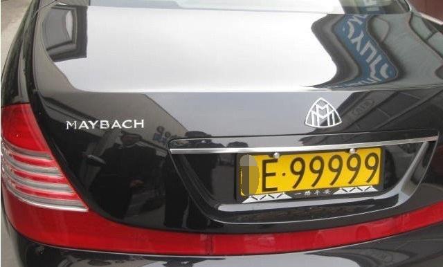 国内最常见的5种车牌颜色,蓝色最普通,最后一个宾利见了都得躲