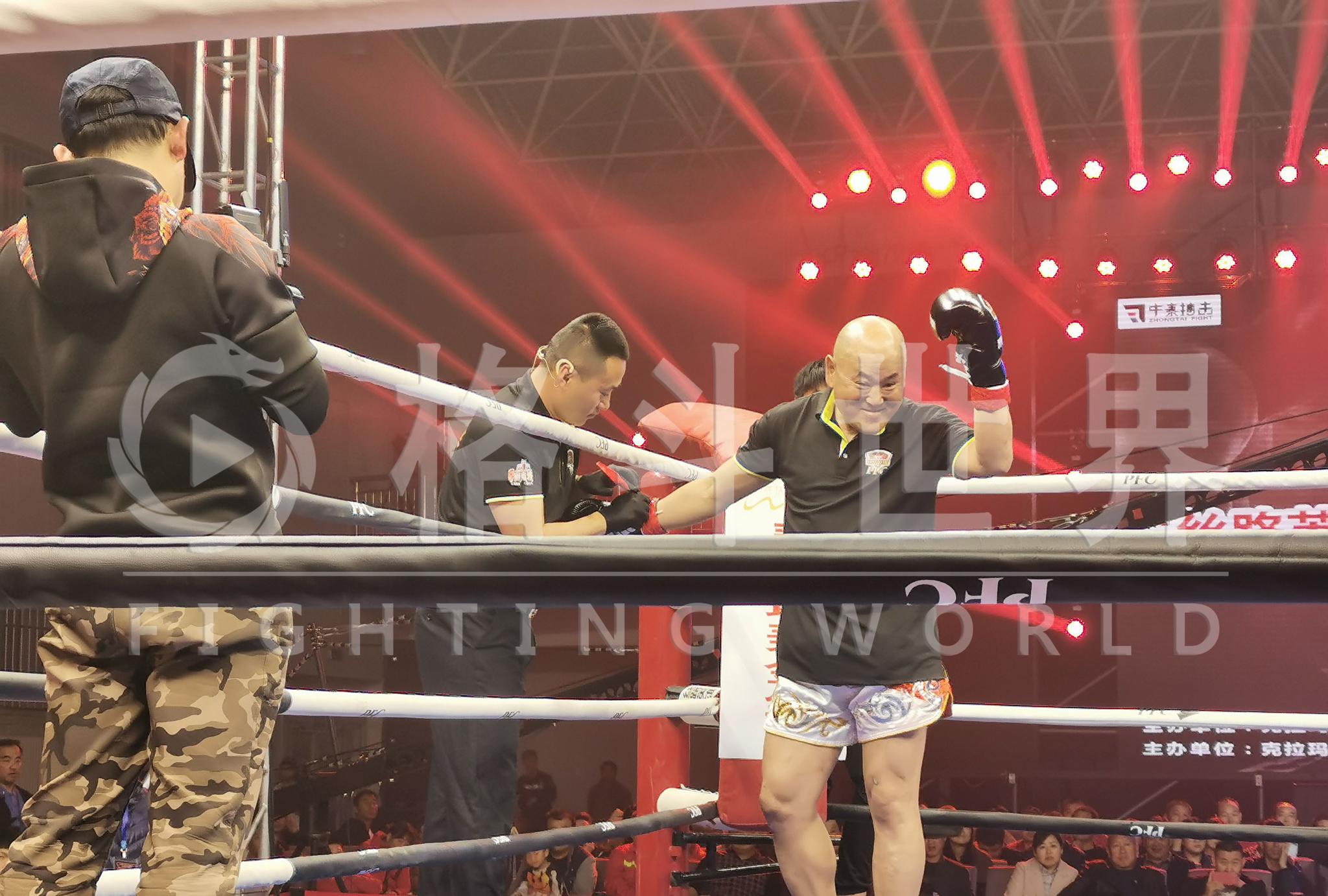 跆拳道张龙,这张表情是啥意思呀,里合腿大师田野只剩下一个光亮的脑壳