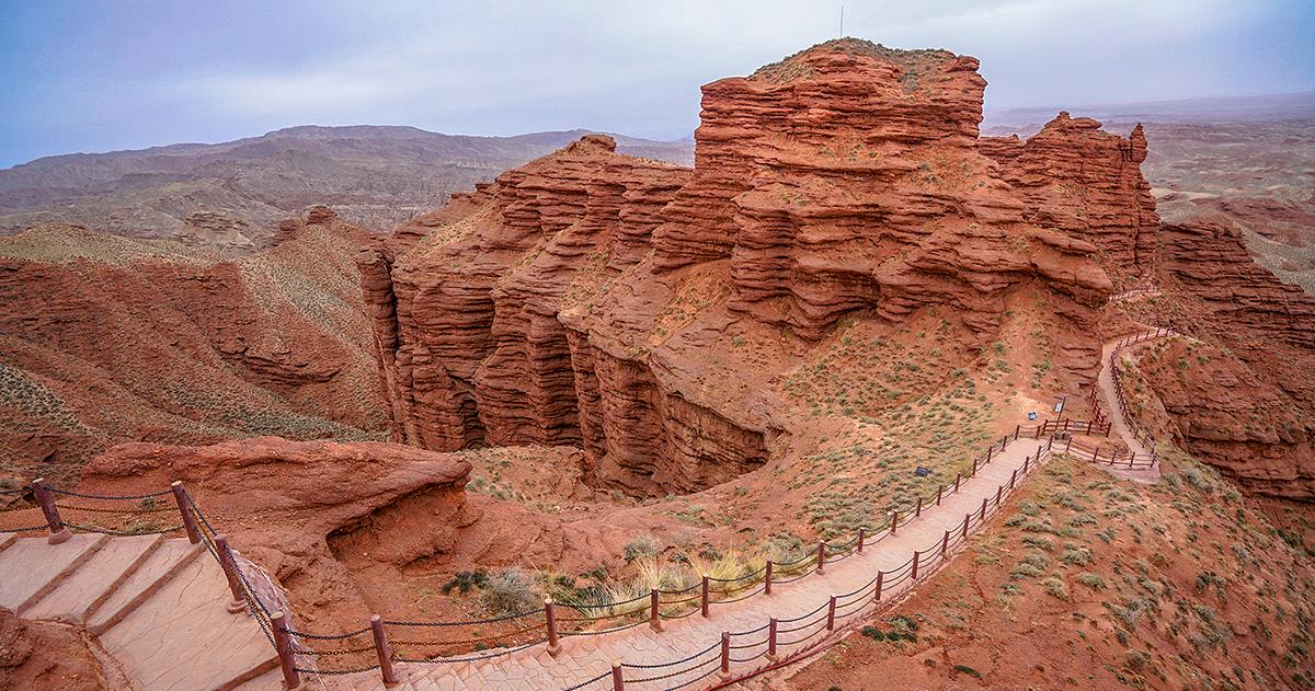 张掖三大丹霞景区里,最不为人知的一处大迷宫峡谷,平山湖大峡谷