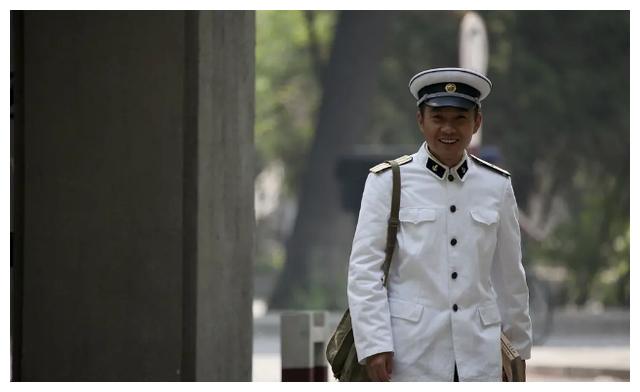 父母爱情中他最"可怜",缺席春晚聚会,如今成了反派专业户|任帅|春晚