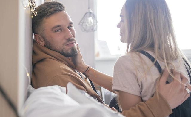 能让中年女人动情的男人,往往具备这些特质看看你占几个?