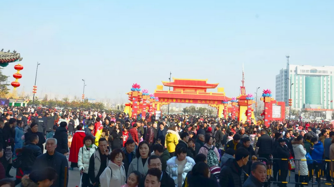 逛万岁山大庙会,过红火中国年!开封万岁山庙会开门红,喜迎四海游人！