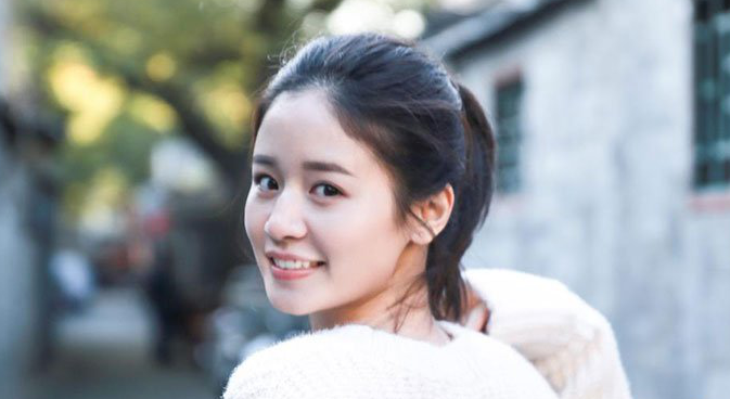 袁子芸是哪年出生 曾当陈妍希伴娘两人是什么关系