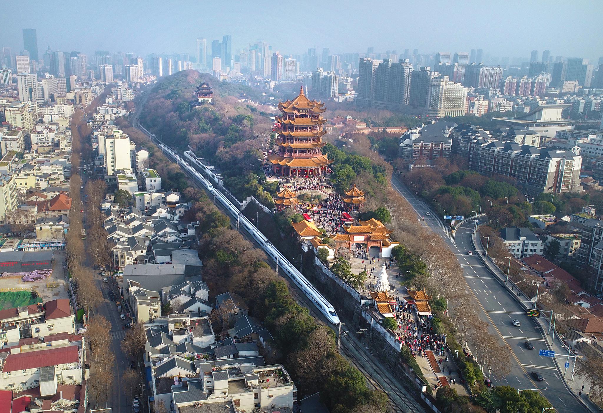 王正坤伞兵视角多维度航拍给大家展现了一个不一样的黄鹤楼