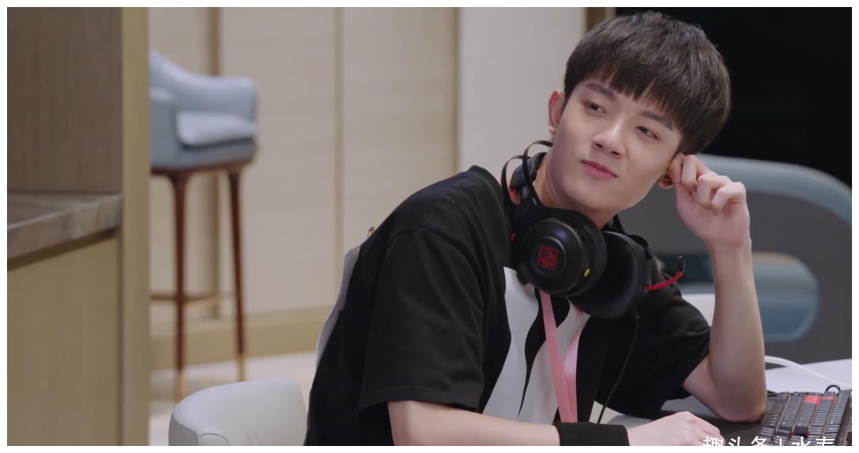 亲爱的:如果米邵飞加入韩商言战队,戴风demo会被踢出第一战队?