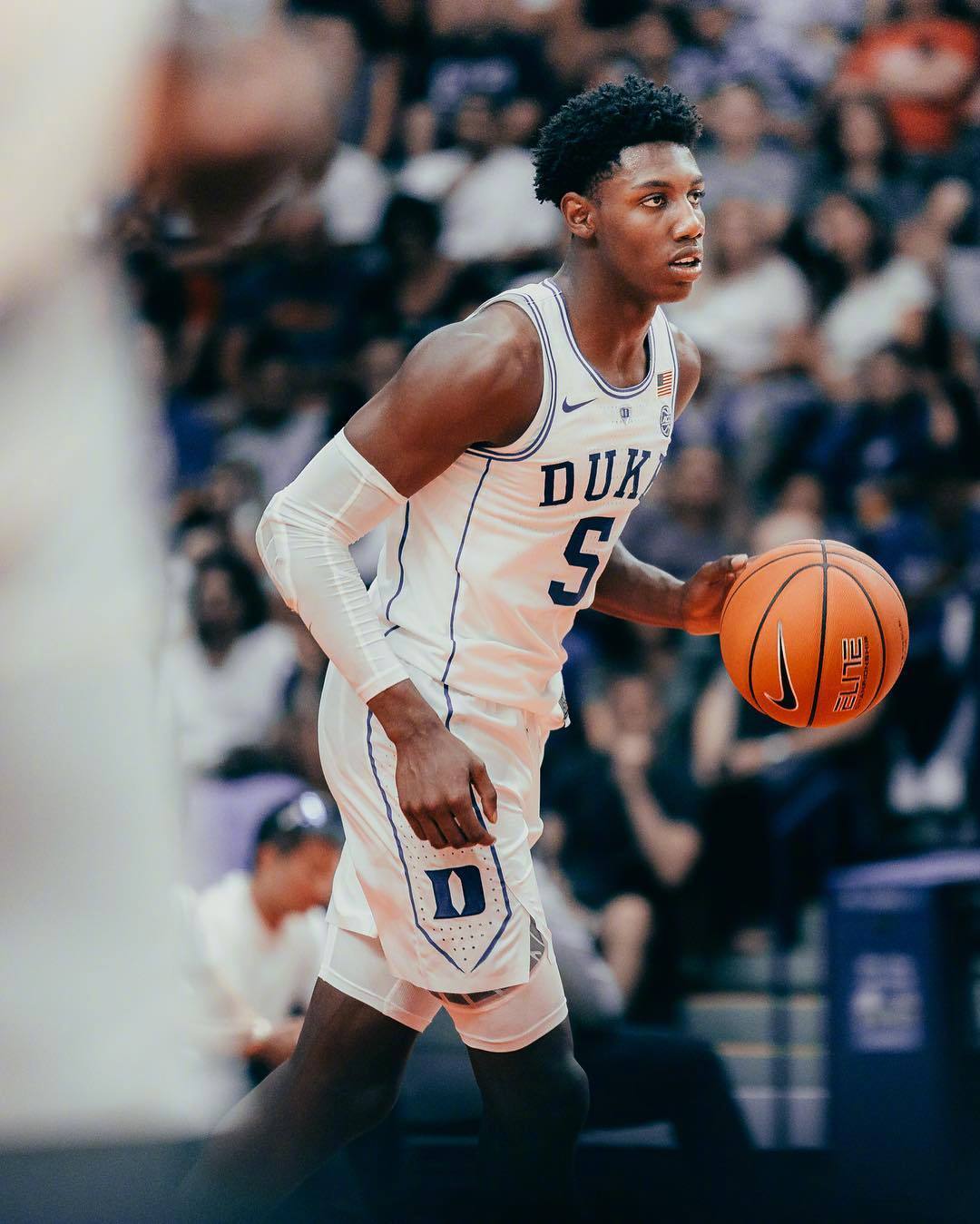 17岁就有这天赋,太可怕了!难怪nba要捧他们做巨星!