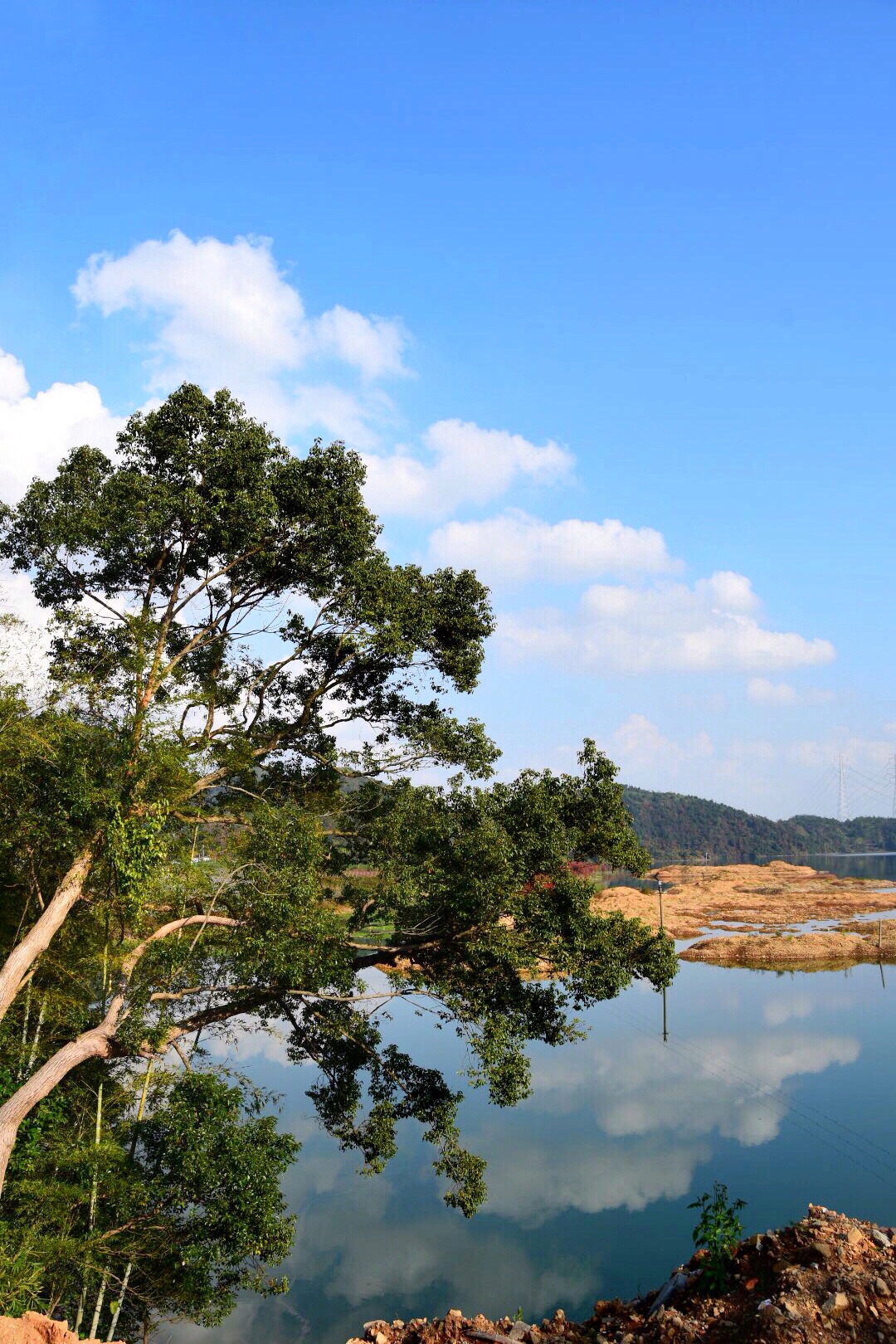 美麗幽靜的太湖水庫原創