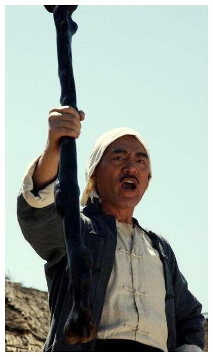 国家一级演员,离异时不带走一分钱,今儿子帅气又长脸