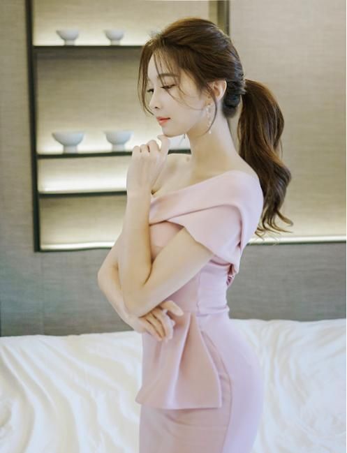 霸气十足的朋友圈心情说说句句孤冷高傲适合女生当个性签名