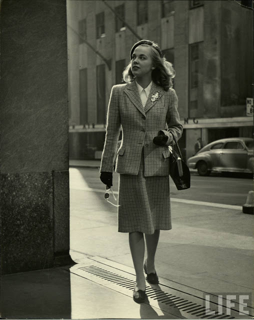 老照片:摄影师 nina leen 镜头下四十年代中期的美国女性(1)