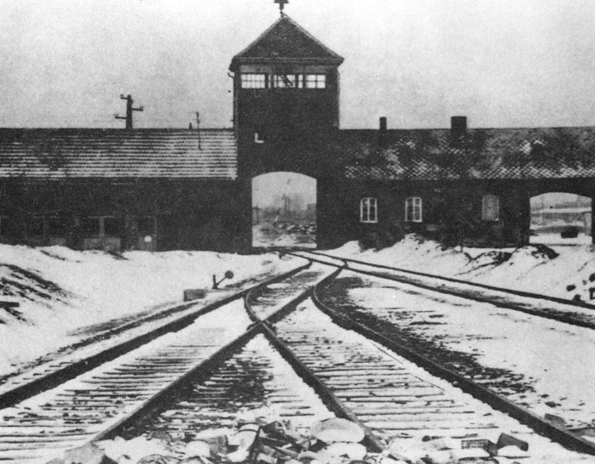 1941年历史图集,日军在香港贴占领告示,并在同年向泰国发起进攻