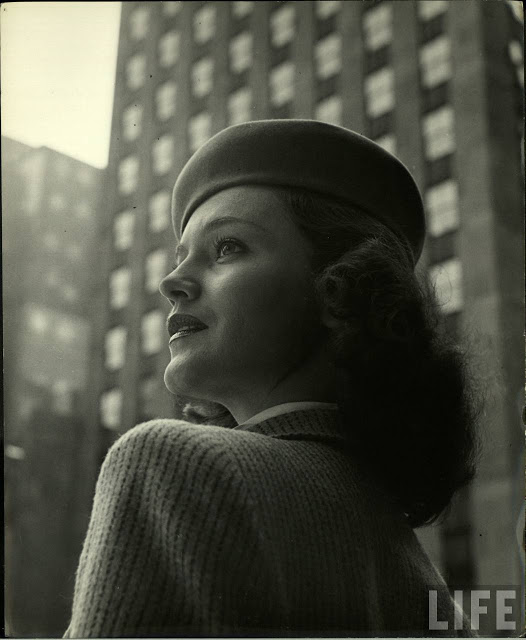 老照片:摄影师 nina leen 镜头下四十年代中期的美国女性(1)