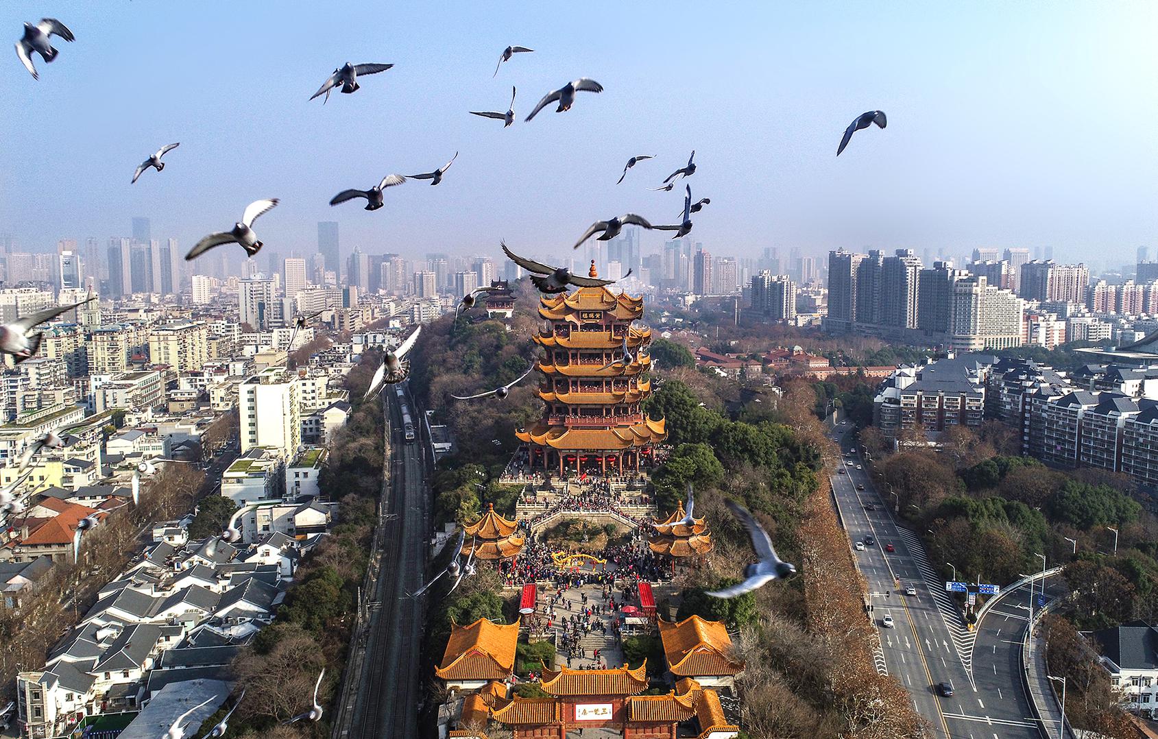 王正坤伞兵视角多维度航拍,给大家展现了一个不一样的黄鹤楼