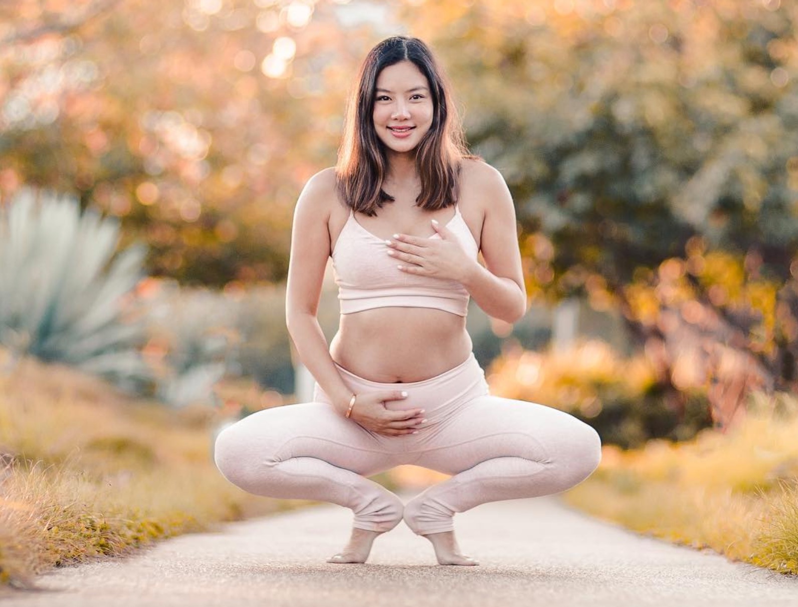 乐基儿跨年秀孕妇瑜伽2019年将迎猪宝宝诞生