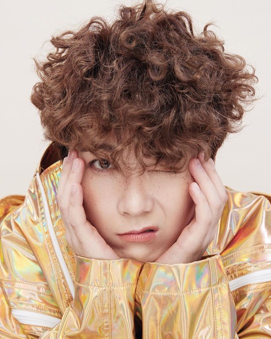 ftisland成员李洪基参军前一天拍摄杂志写真曝光