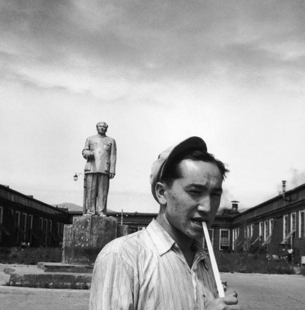 老照片:1956年的新疆 大漠风情 别具一格