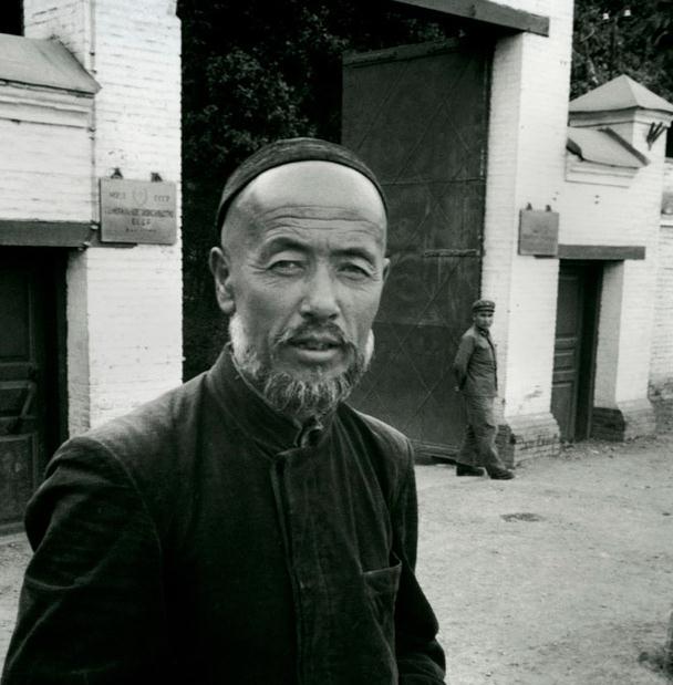 老照片:1956年的新疆 大漠风情 别具一格
