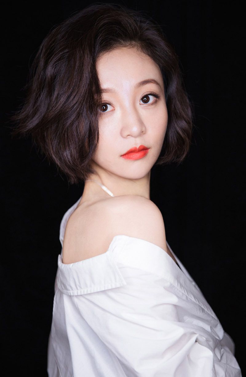 靓丽可爱婀娜多姿的女明星高雨儿