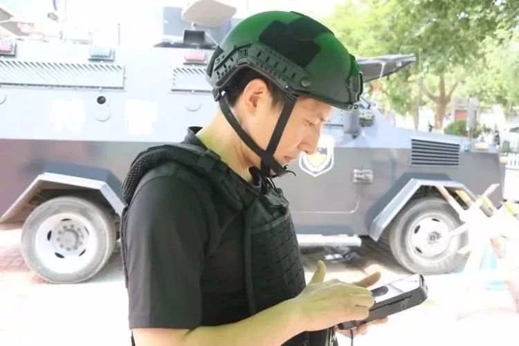 任杰热血警察的赤子情怀