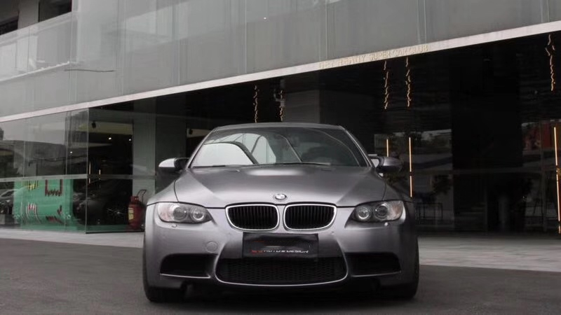 "操控王"宝马m3换了新装ax电光碳灰改色膜让你更犀利